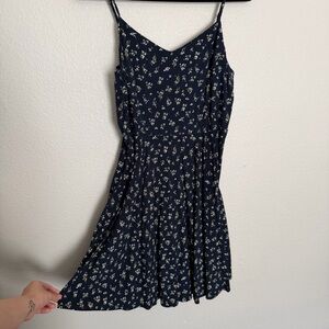 Old Navy Women’s Cami Dress Size Large Navy Blue Floral Sleeveless
